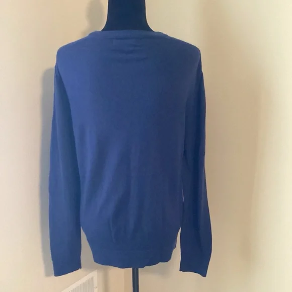 Banana Republic Blue Crew Neck Sweater - Picture 2 of 5
